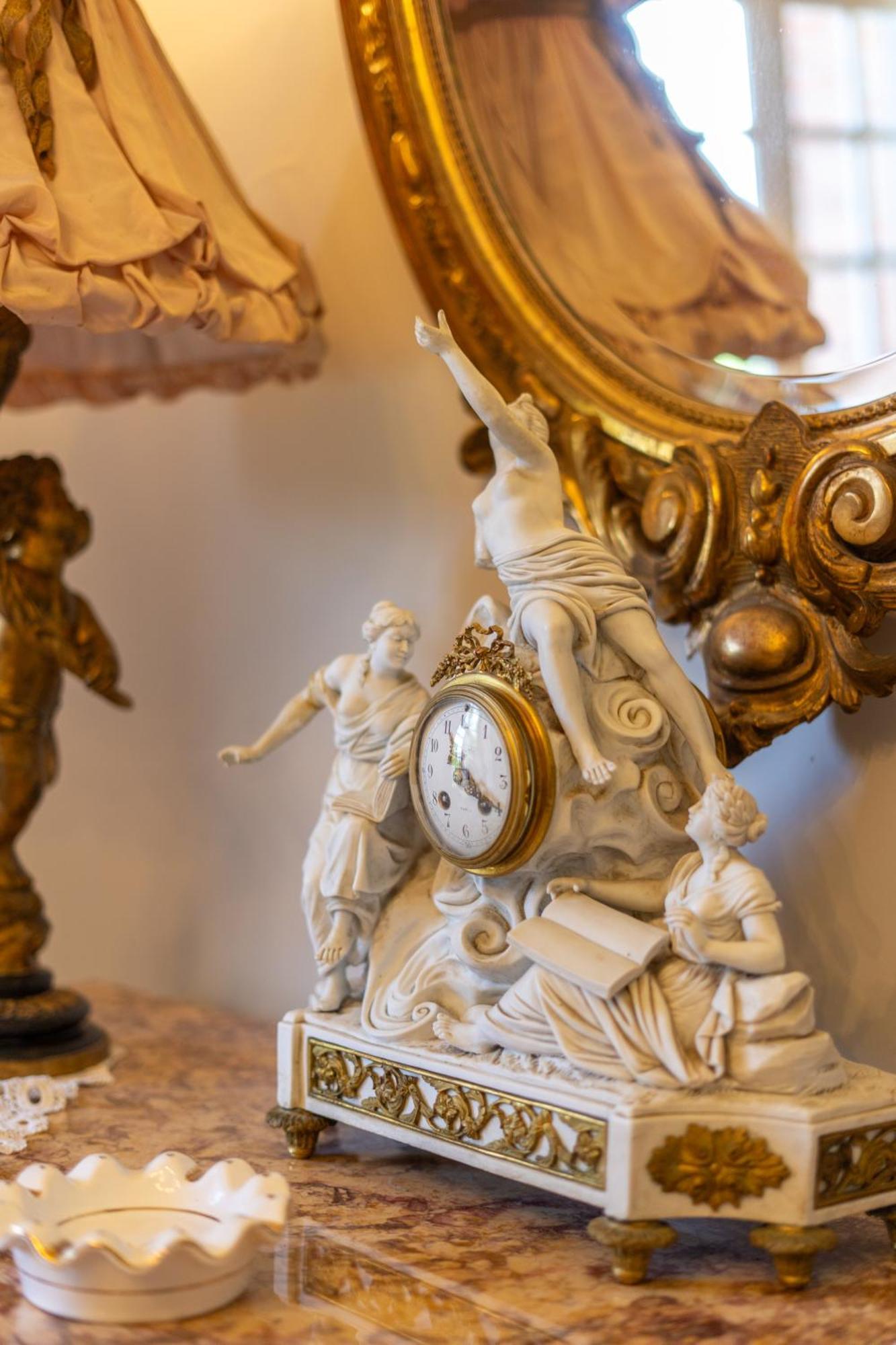 Castel Bois Marie, Maison D'Hotes モントーバン エクステリア 写真 Detail of the clock