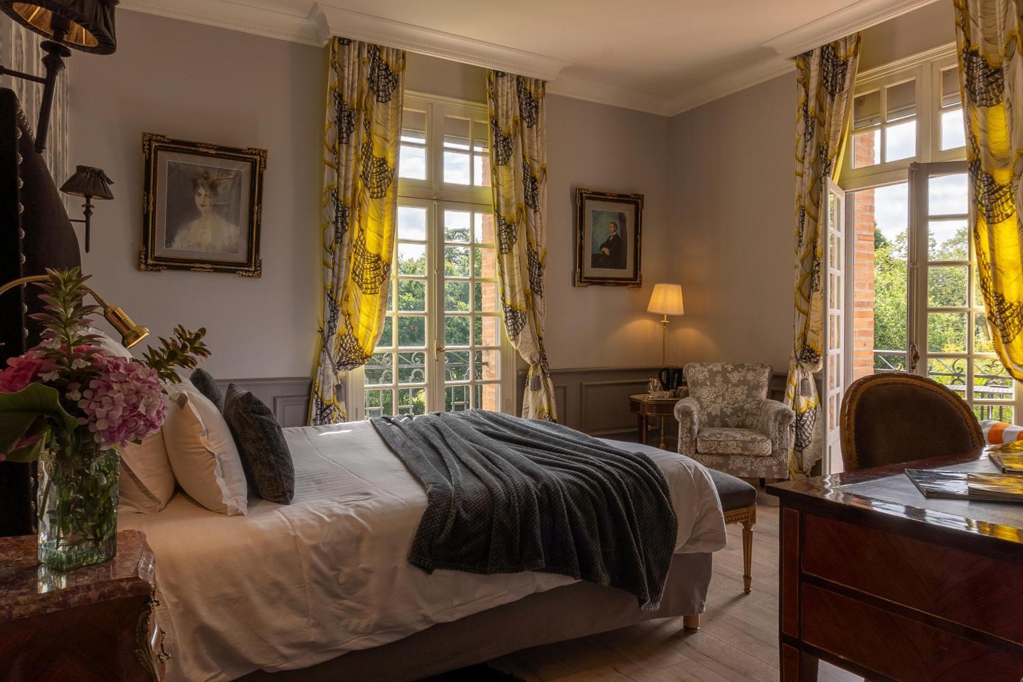 Castel Bois Marie, Maison D'Hotes モントーバン エクステリア 写真 A bedroom at the hotel