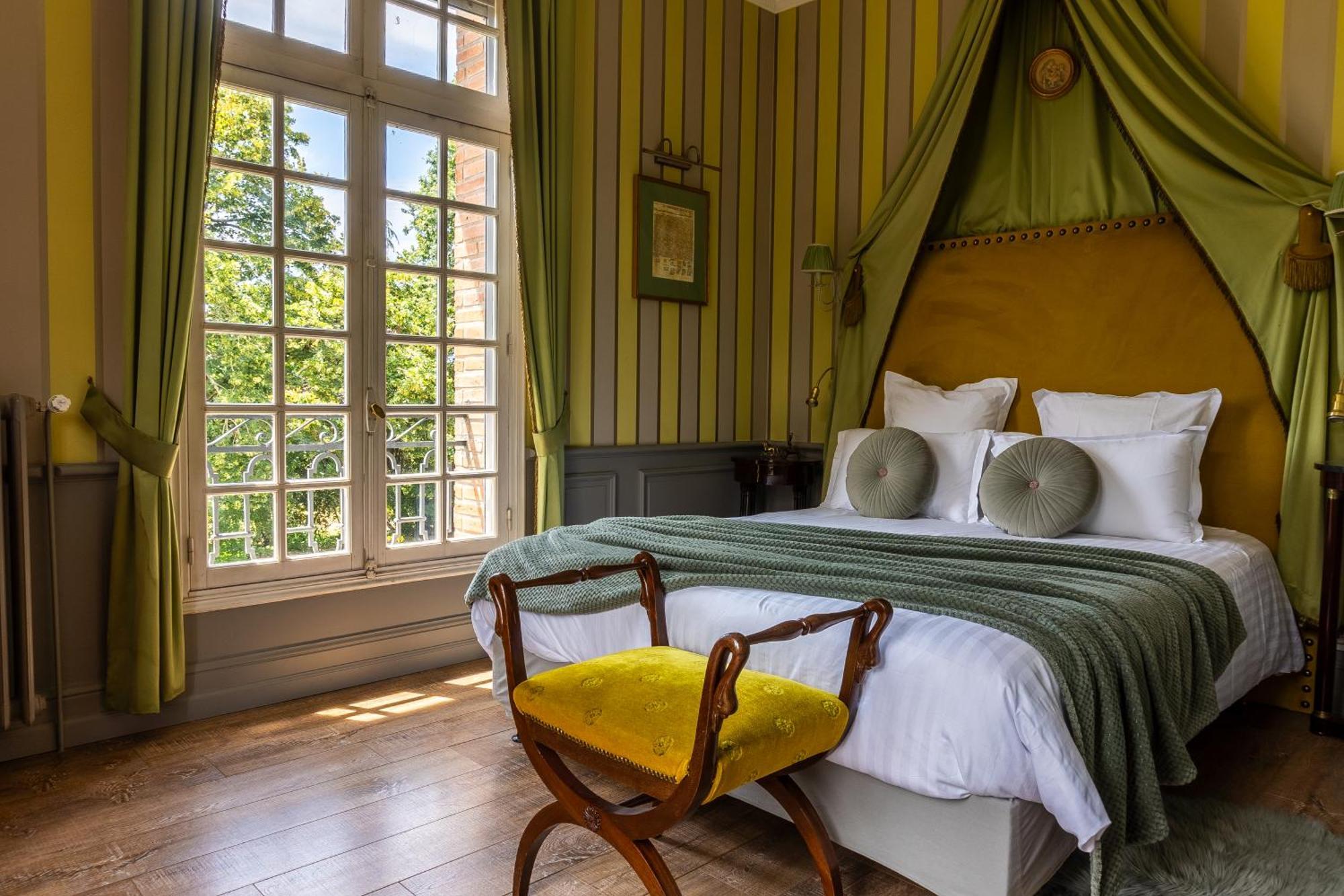 Castel Bois Marie, Maison D'Hotes モントーバン エクステリア 写真 The Yellow Room