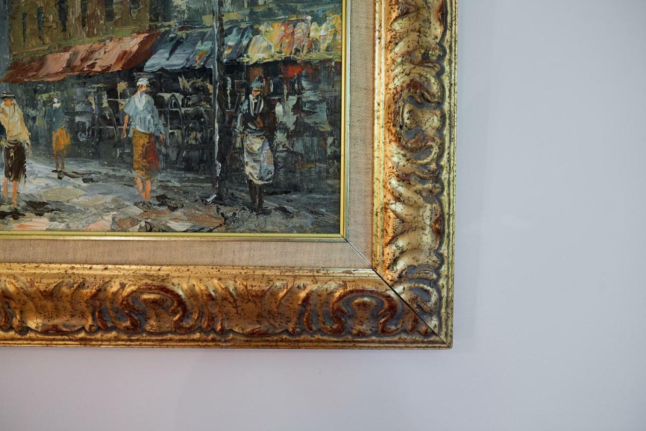 Castel Bois Marie, Maison D'Hotes モントーバン エクステリア 写真 A picture frame